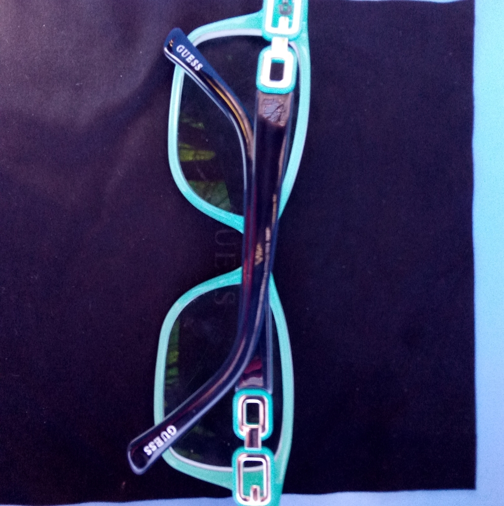 GUESS glasses w/ hard red case